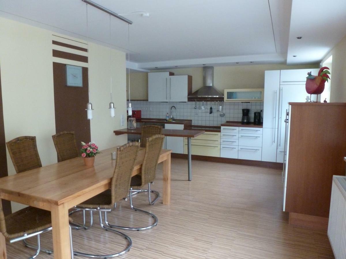 Ferienwohnung Eisele Heike ギュンツブルク エクステリア 写真